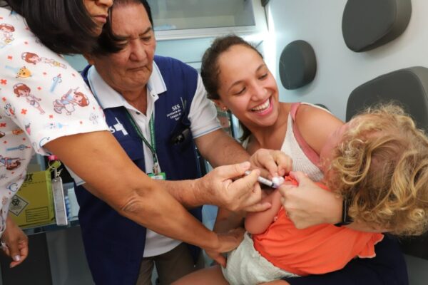 Saúde amplia vacinação contra gripe para toda a população