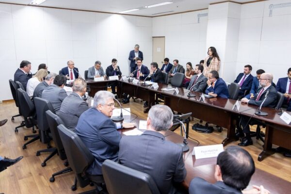 Alckmin: “Governo Federal trabalha para resolver questão tarifária com Estados Unidos antes de agosto”
