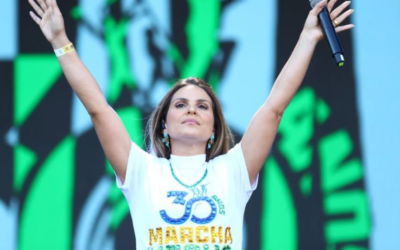 Aline Barros